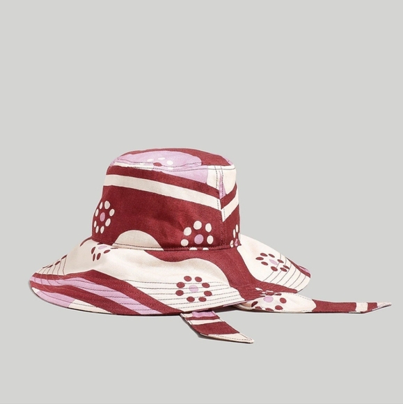 Madewell Accessories - Sold on M! NWT Madewell Lantern Bucket Hat in Geodaisy Batik
